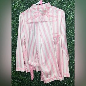 Victoria’s Secret M pajamas set